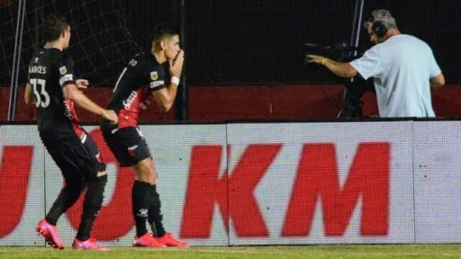 Cambio de último momento en Colón: Alexis Castro será titular