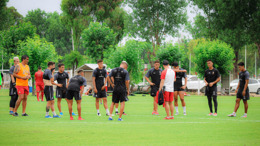 Increíble: 12 jugadores de Huracán dieron positivo de covid