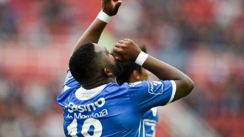 El pedido especial de un goleador argentino tras la muerte del Morro