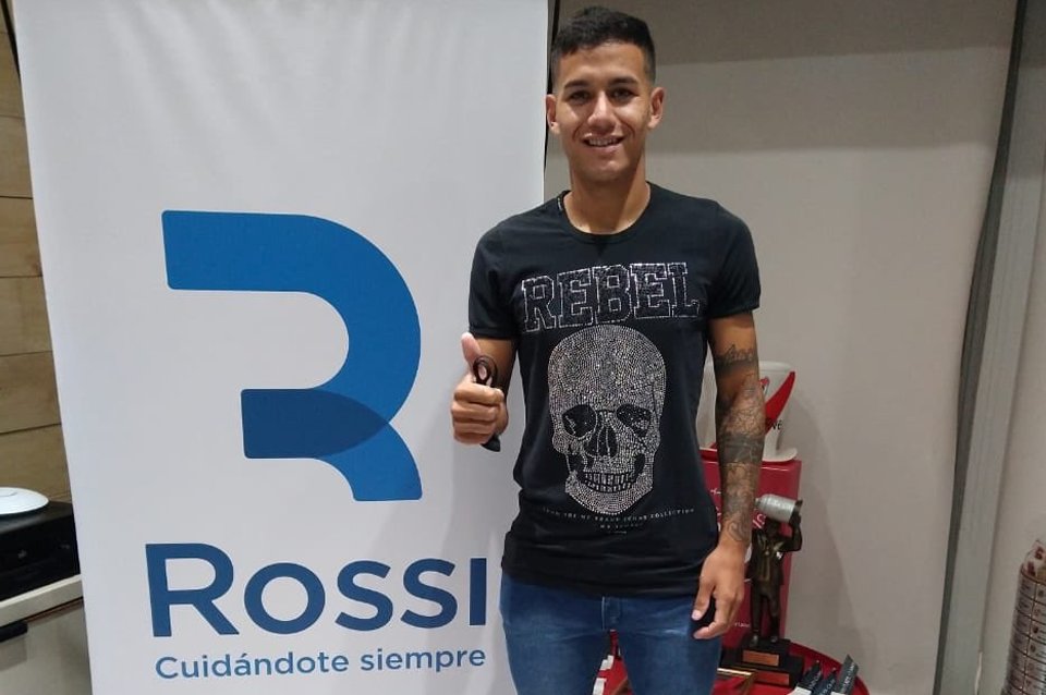 Alex Vigo pasó la revisión médico: «Estoy cumpliendo un sueño»