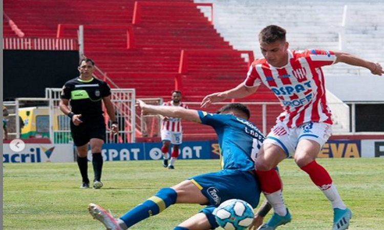 A horas del debut, el Vasco ensaya variantes y define los once