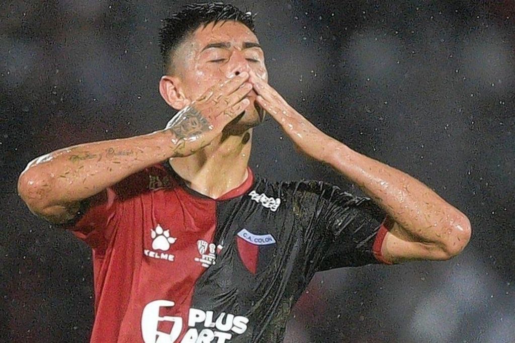 El ex Colón, Emanuel Olivera, en la antesala de un gran momento en su carrera