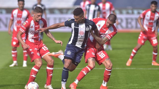 Para el olvido: Unión jugó muy mal y fue ampliamente superado por Talleres