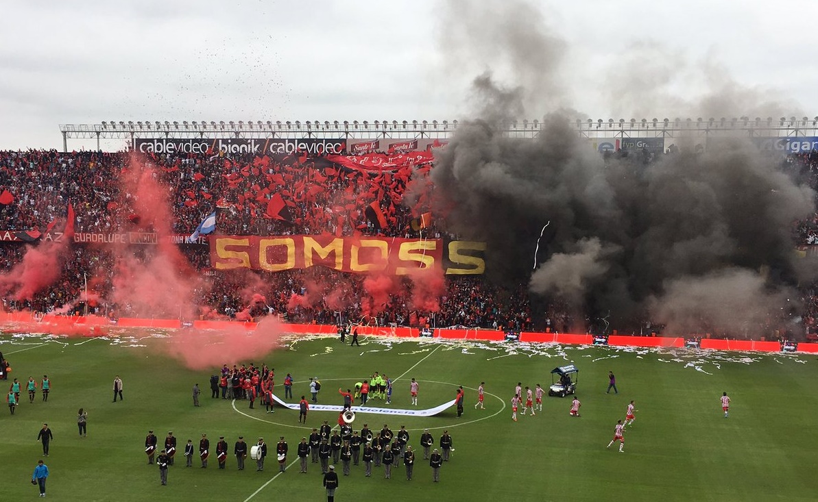 Por ahora el clásico santafesino tiene día y horario, pero habrá que esperar…