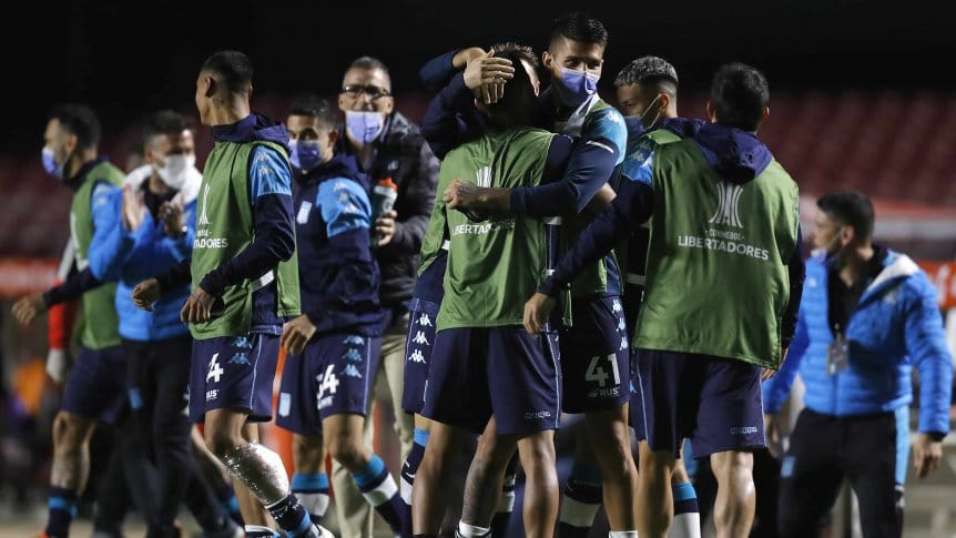 Racing le ganó a San Pablo en el Morumbí y se metió en octavos
