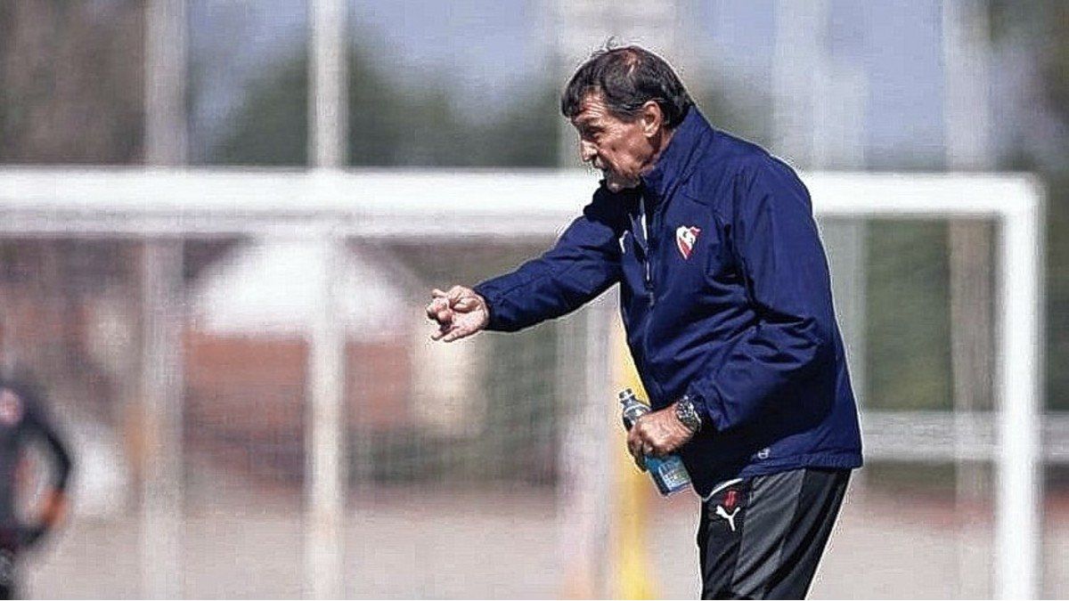 Un cambio y dos dudas en el Rojo para enfrentar a Colón