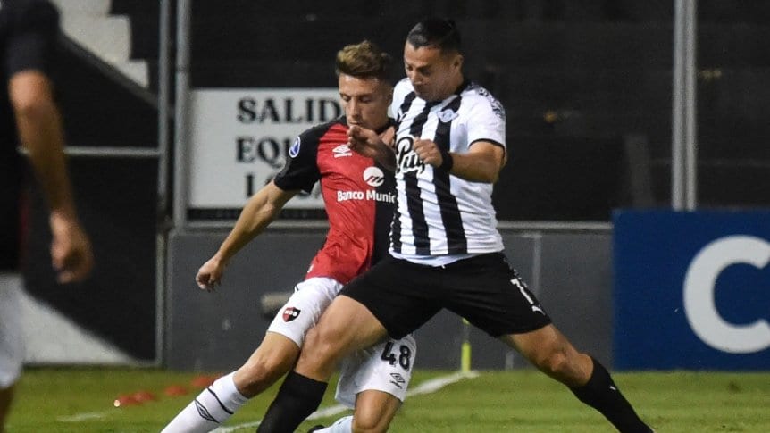 Newell’s perdió ante Libertad y está al borde de la eliminación de la Sudamericana