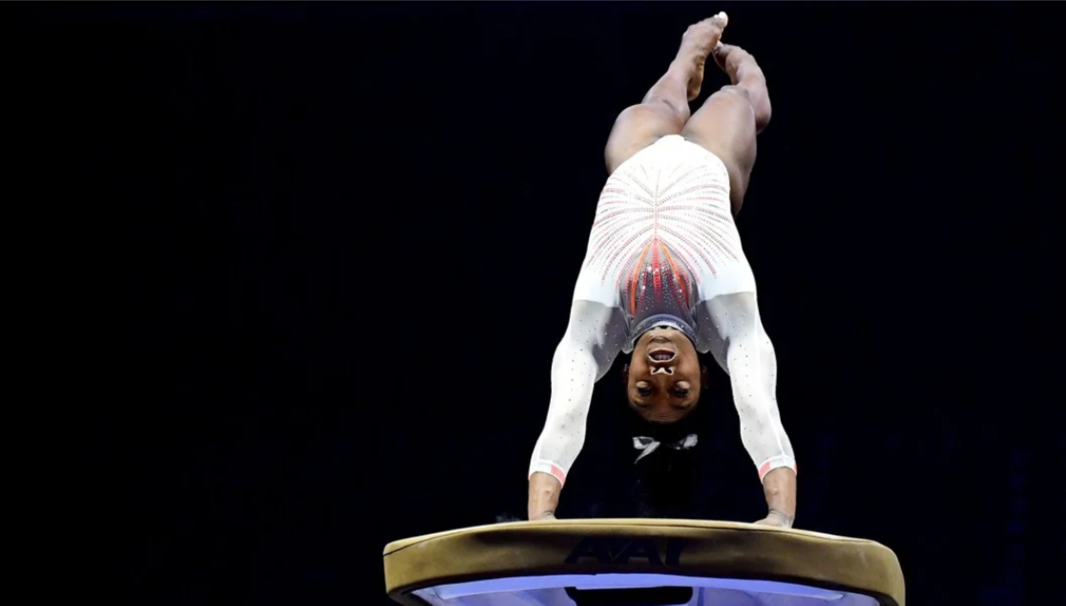 Simone Biles sorprendió con un salto increíble: hizo un Yurchenko Double Pike y los jueces no sabían qué puntaje ponerle