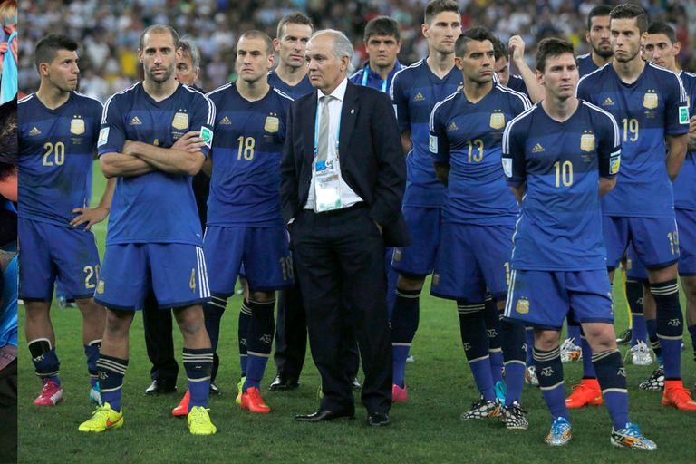 Otro subcampeón en Brasil 2014 se retira del fútbol: Ya son ocho