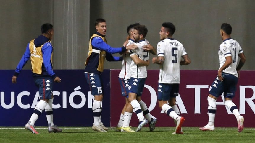 Vélez se impuso ante Unión La Calera en un duelo clave por la Copa Libertadores