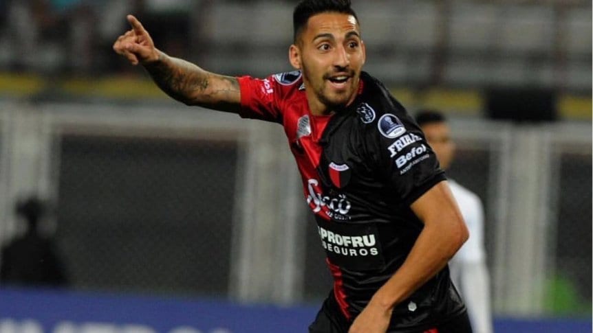 Un grande se llevaría a Correa, que está en los planes de Colón