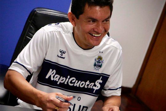 Un capítulo más de la novela del Pulga, Gimnasia y Colón