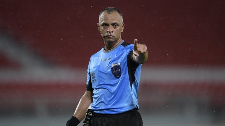 Wilton Sampaio será el árbitro de Argentina vs. Uruguay