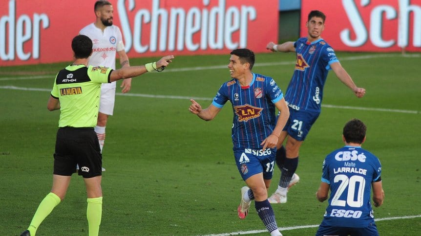 Arsenal ganó por primera vez en el certamen