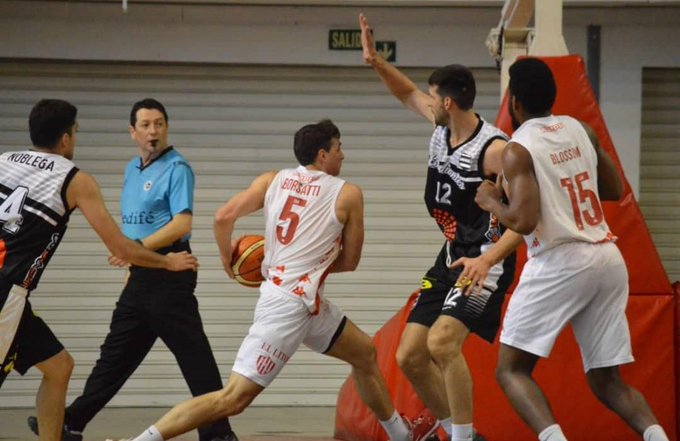Básquet: Unión venció a Estudiantes de Tucumán y habrá tercer juego