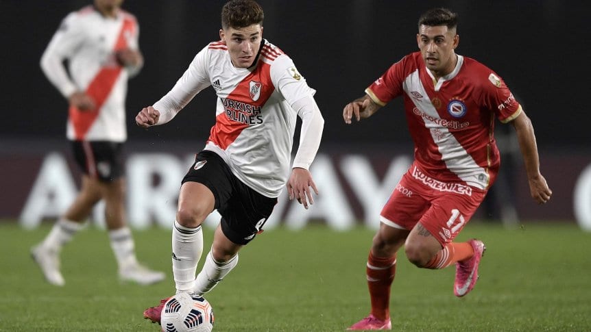 River y Argentinos empataron y definen la serie en La Paternal