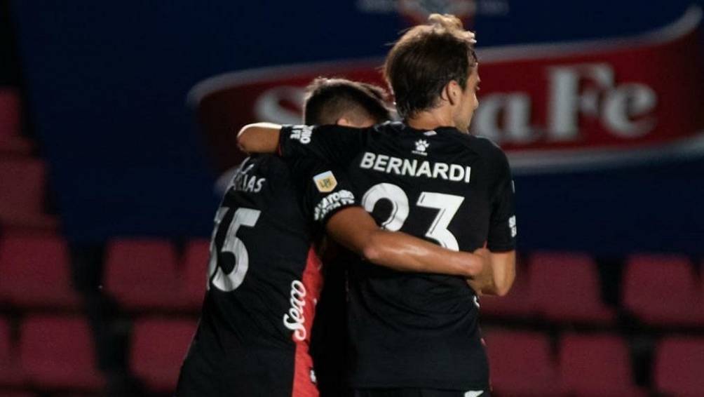 Domínguez elegió 19 jugadores para esperar a Gimnasia