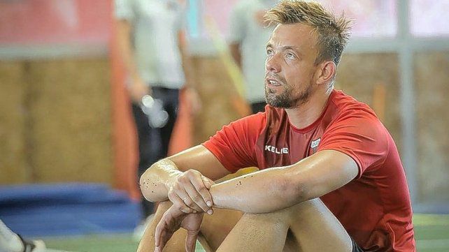 «Tratamos de no pensar en el conflicto y pensar en Aldosivi»