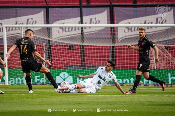 Colón no pasó del empate frente a Sarmiento en Santa Fe