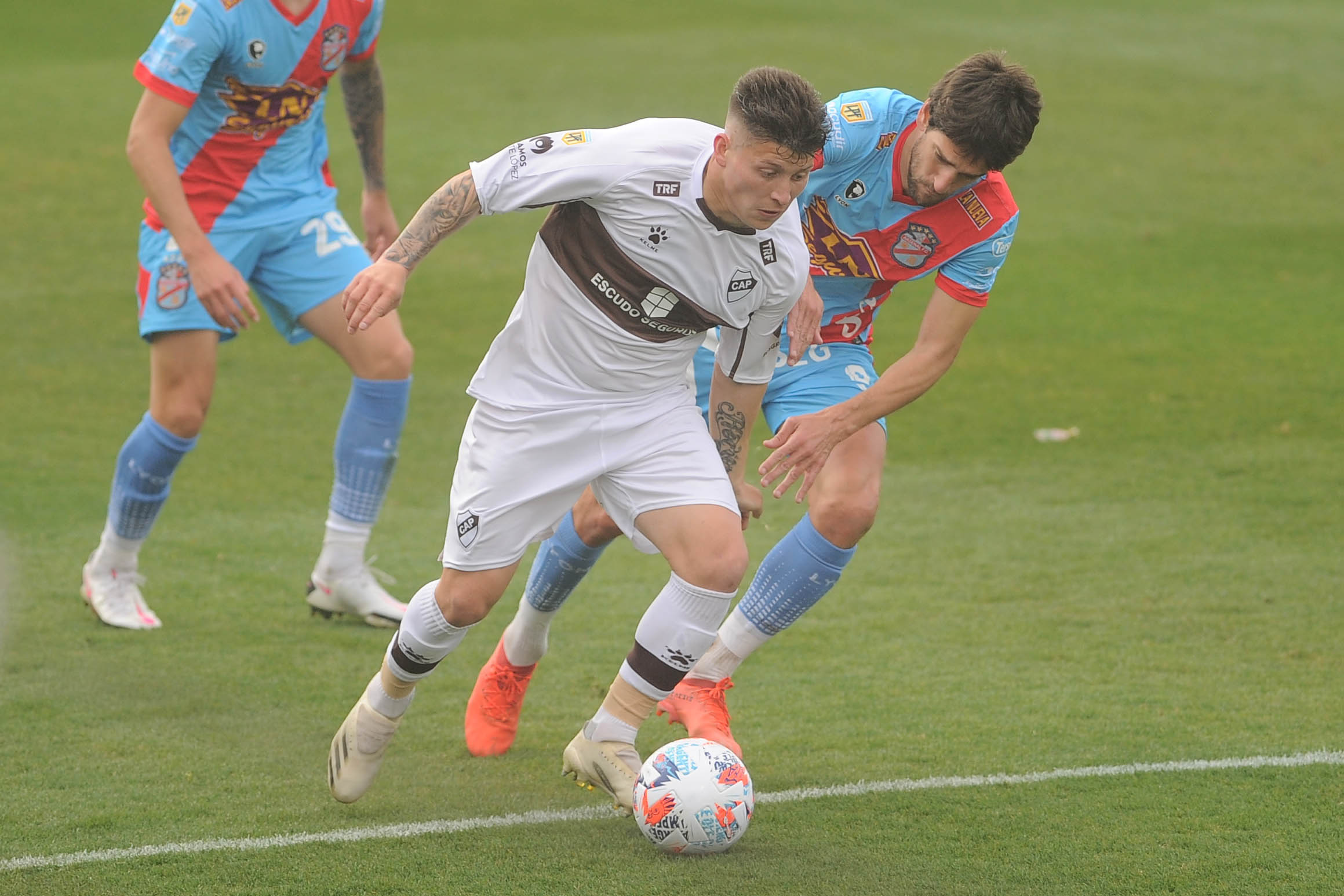 Un ex Colón le dio la primera victoria a Platense en el torneo