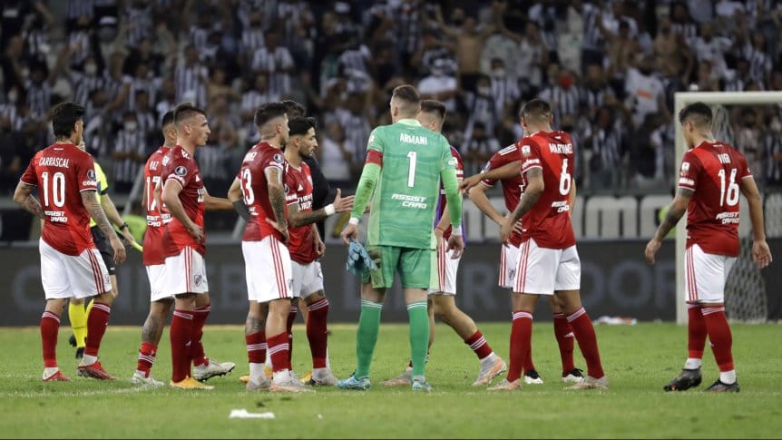 River fue goleado en Brasil y quedó eliminado de la Libertadores