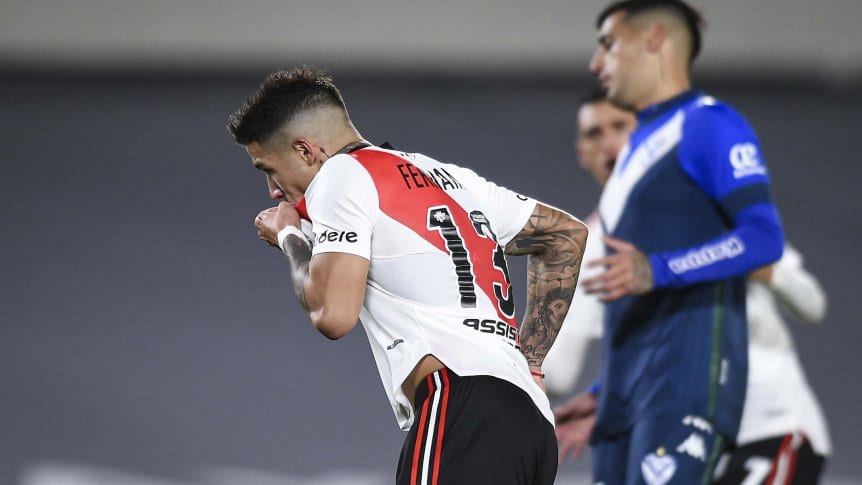 River volvió al triunfo frente a Vélez en el Monumental