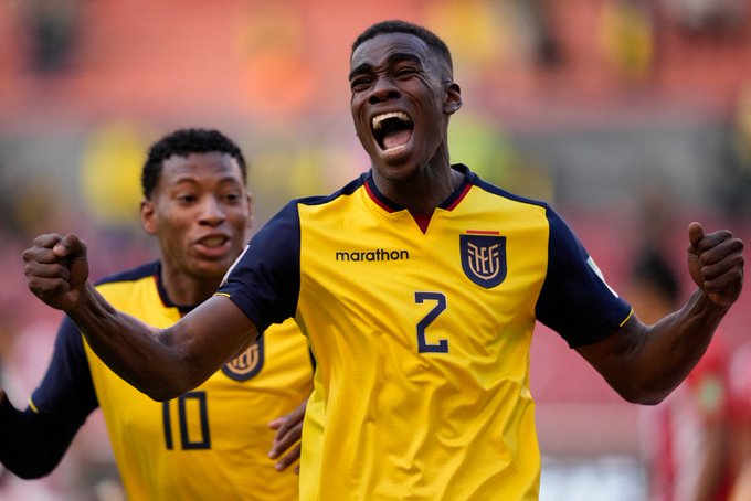 Ecuador encontró la ventaja sobre el final ante Paraguay y se afirma en zona de clasificación