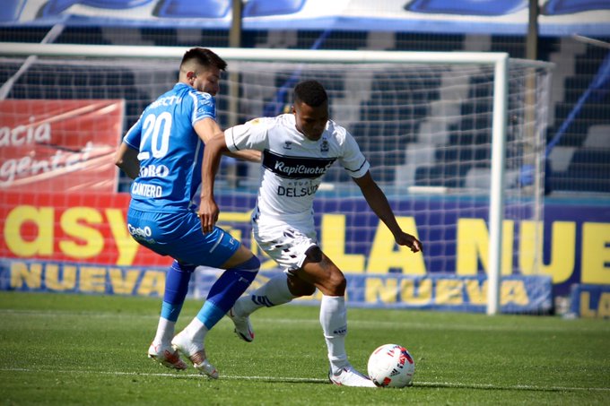 En el duelo de entrenadores debutantes, Godoy Cruz goleó a Gimnasia