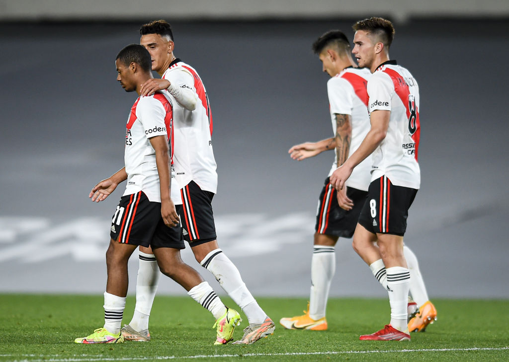 River debió trabajar más de la cuenta para vencer a Arsenal