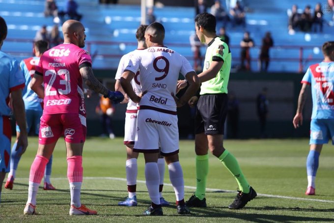 Arsenal sorprendió a Lanús
