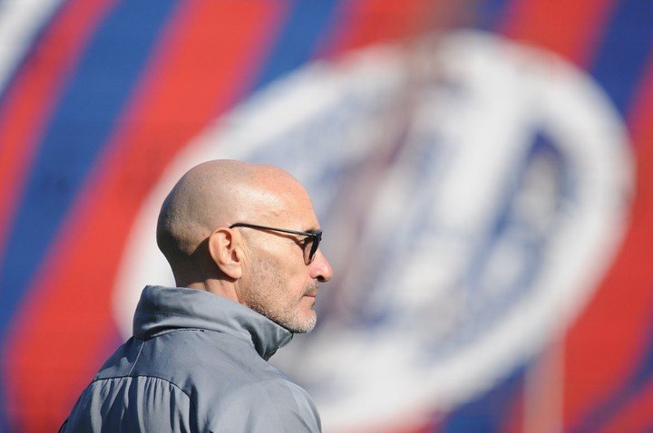 «No había armonía»: Paolo Montero dijo lo que nadie se animaba en San Lorenzo