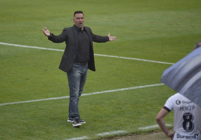 Gamboa luego del empate con Colón: «Estoy cansado de los árbitros»