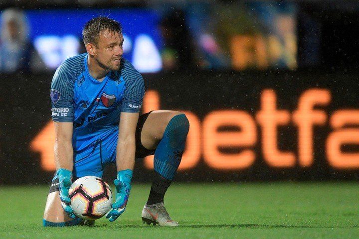 Burian: «Tampoco somos el Barcelona porque ganamos el campeonato»