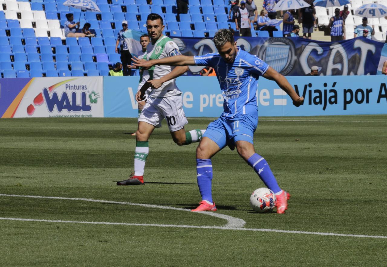 Godoy Cruz venció a Banfield y sueña con la clasificación al plano internacional