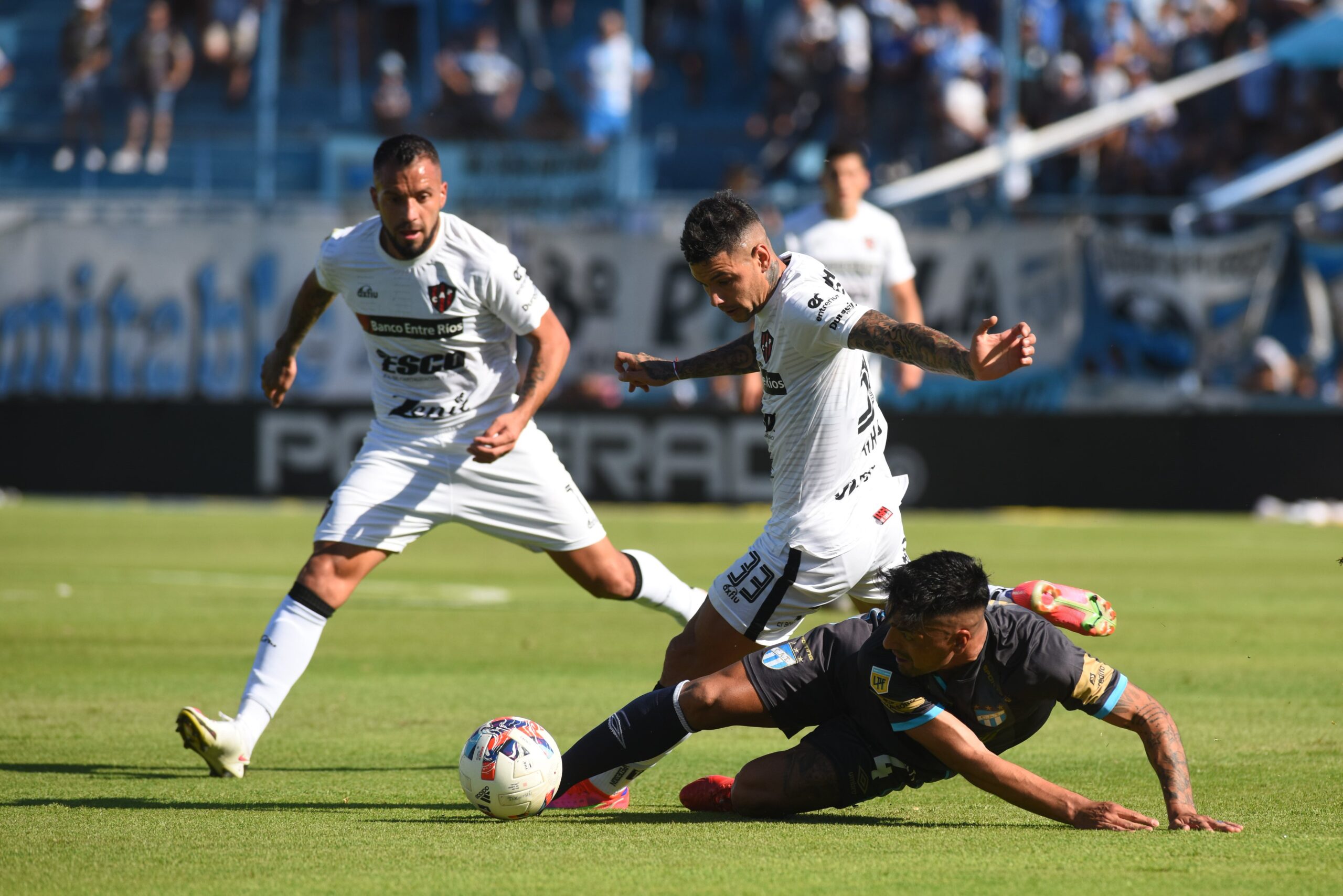 Patronato se trae un empate de Tucumán