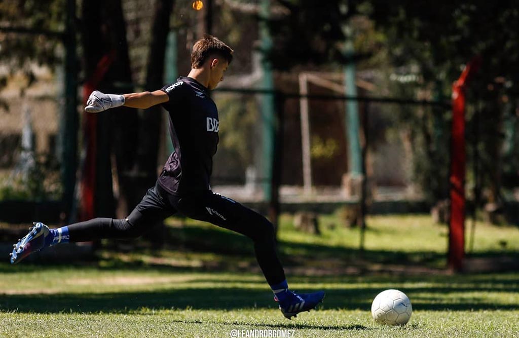 Aimar convocó a la Selección Sub 17 a un arquero esperancino