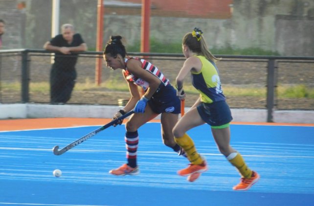 Las chicas afrontan la recta final del torneo Oficial
