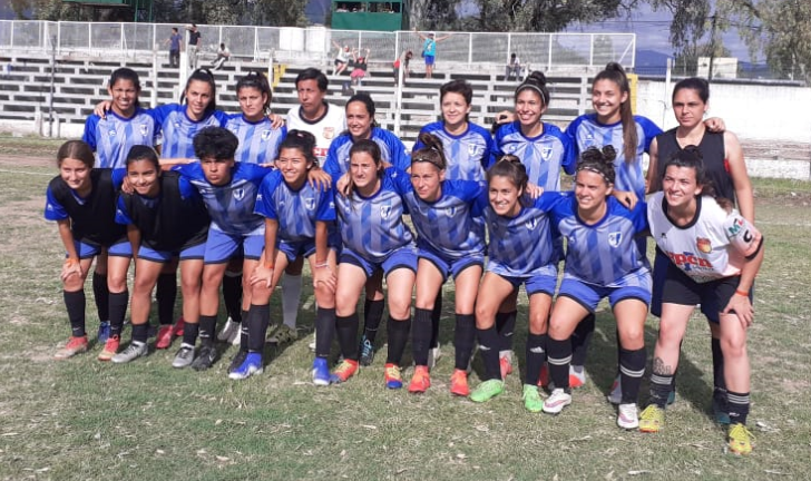 La Selección Femenina de Santa Fe se prepara para la Copa Federación