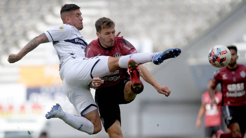 Tarde golazos y empate en la ciudad de La Plata