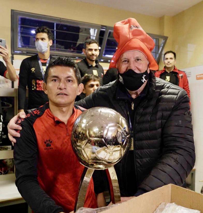 Vignatti se reunió con el Pulga