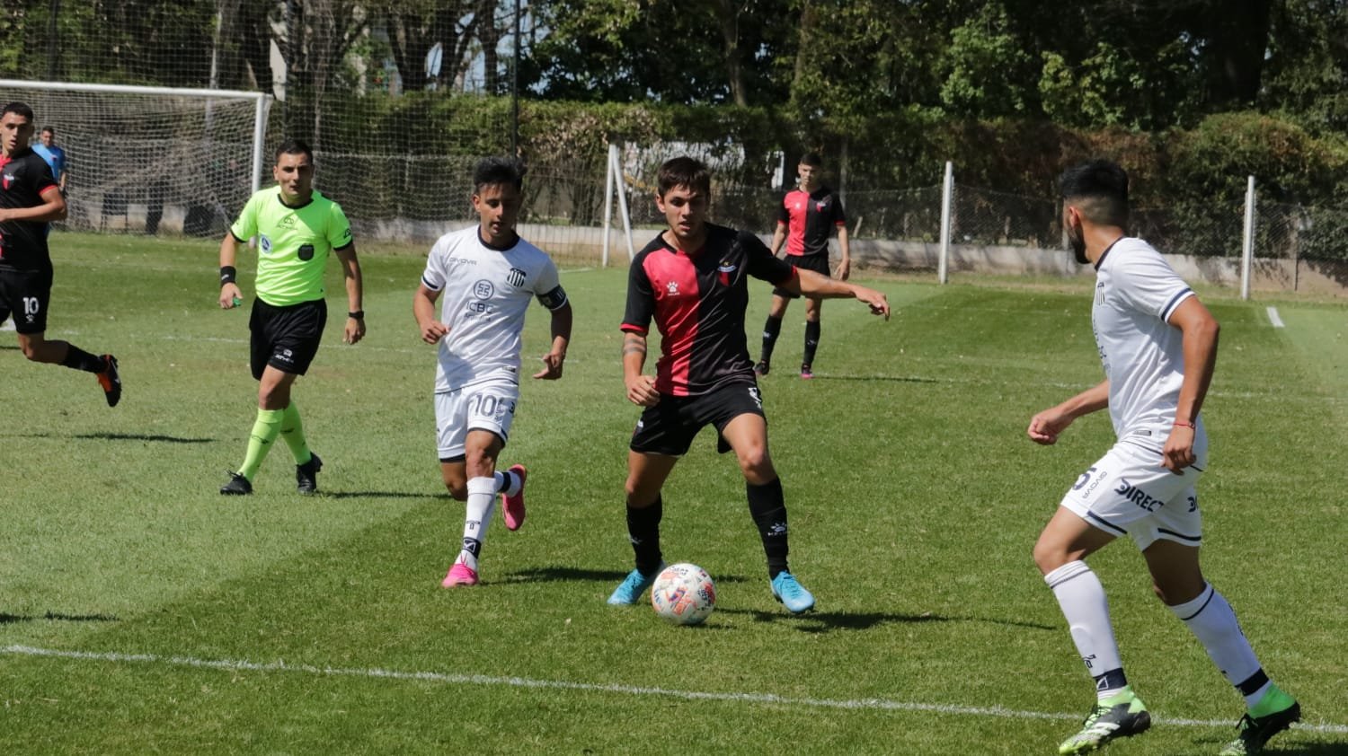 Reserva: Empate de Colón con Talleres en el Predio Sabalero