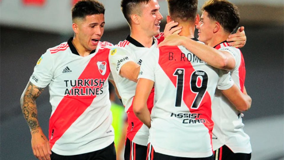 River tiene un duro examen en La Plata: Los partidos del domingo