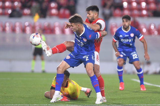 Unión sigue cerca de la Sudamericana pese a la derrota