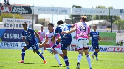 Unión ganó un partidazo con siete goles en Junín