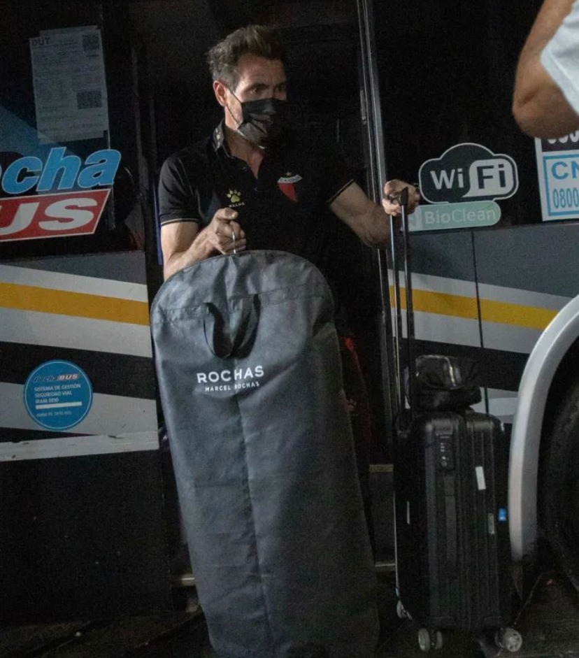 Eduardo Domínguez habló de «la noche de Leo»