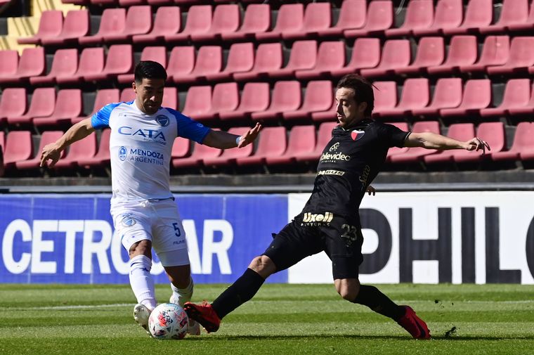 Se viene una reforma en el césped del Brigadier López: Colón comenzaría el 2022 fuera de Santa Fe