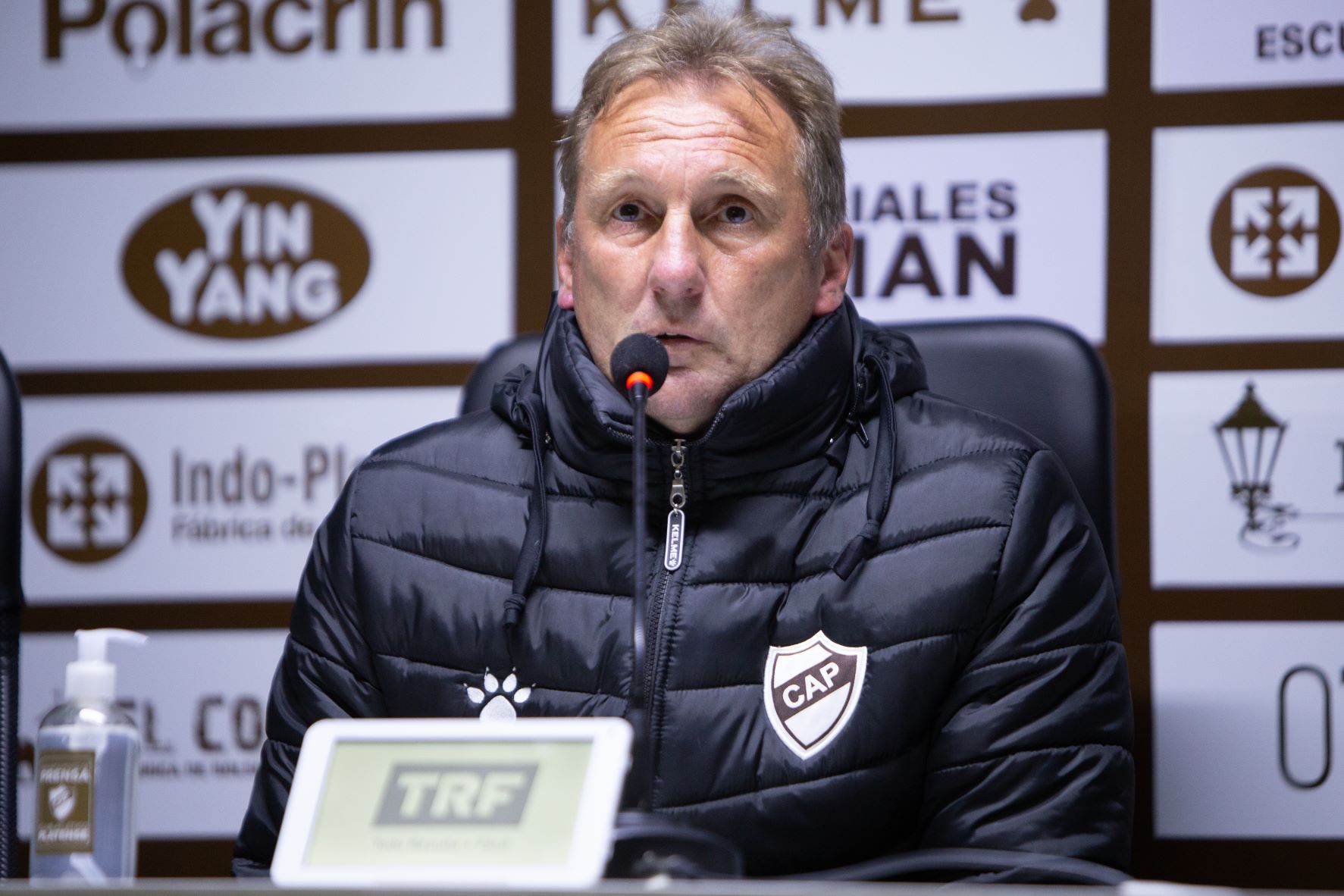 «Colón es el último campeón y hay que respetarlo»