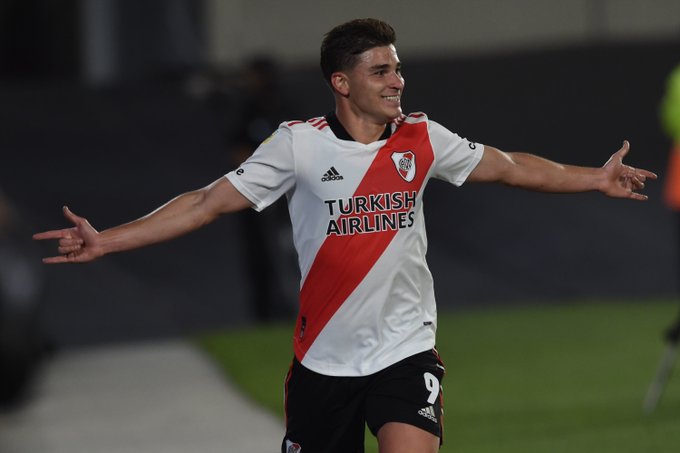 River y Julián Álvarez no tuvieron piedad con Patronato