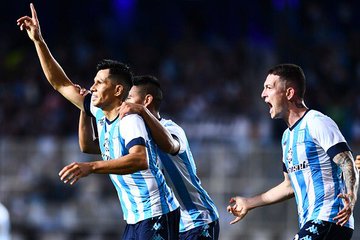 Racing venció a Lanús y alcanzó a Unión en la tabla general