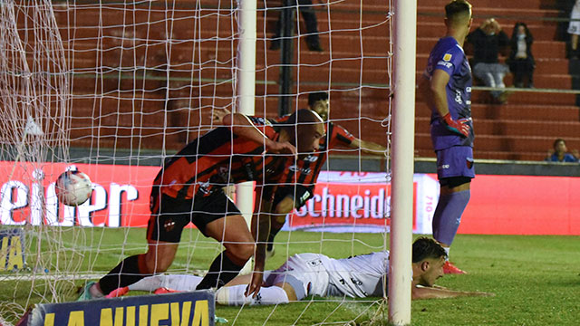 Cómo quedó Colón en las tablas luego del traspié ante Patronato